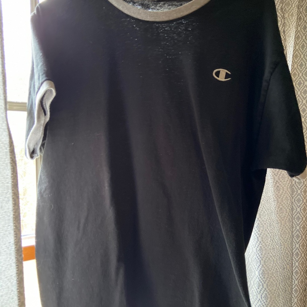 Black champion t-shirt